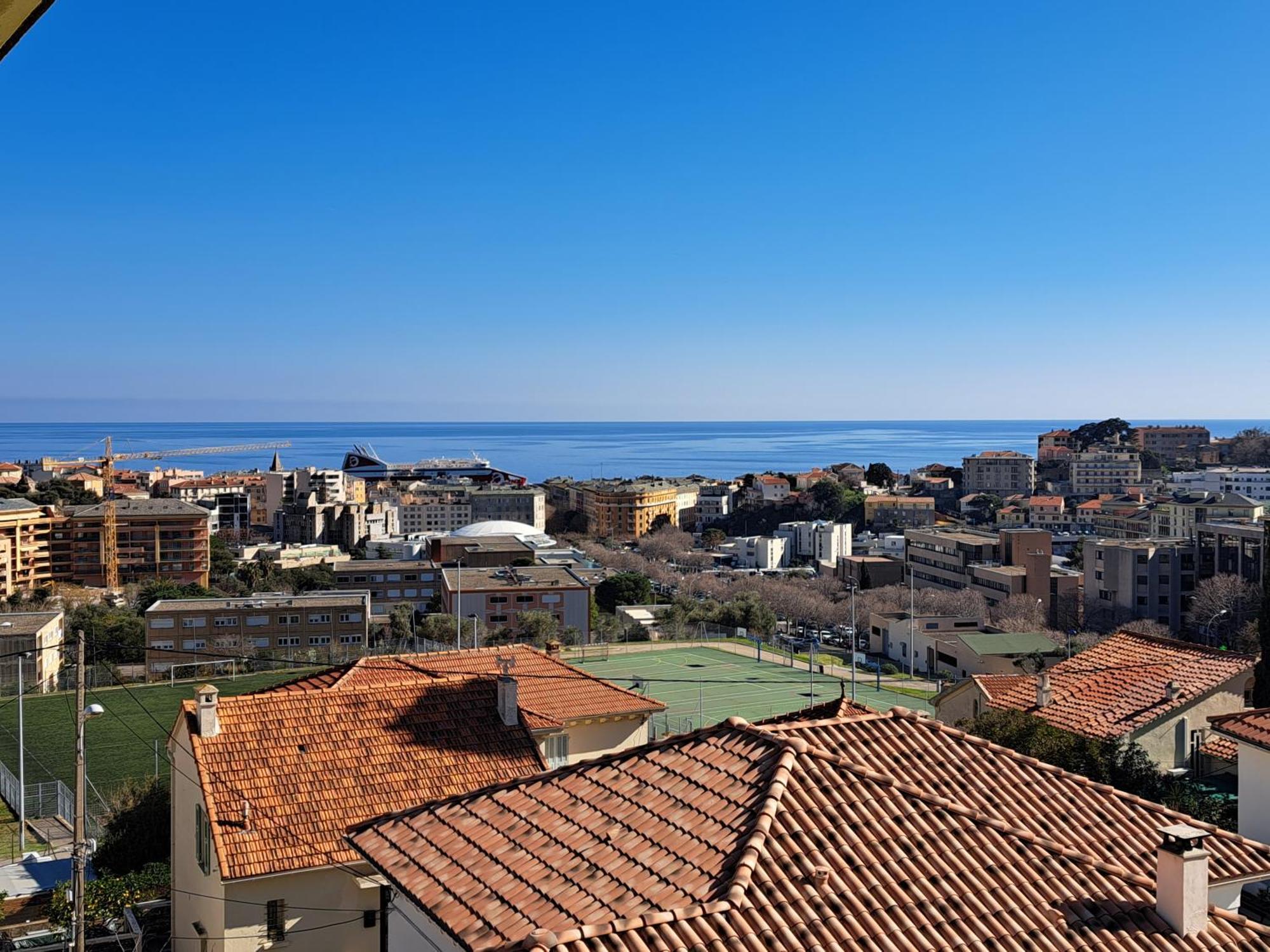 Grand T2 Proche Centre Ville, Vue Mer Et Montagne Bastia  Zewnętrze zdjęcie